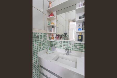Casa à venda com 200m², 3 quartos e 3 vagas Casa à venda com 200m², 3 quartos e 3 vagasBanheiro da suíte