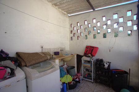 Casa à venda com 200m², 3 quartos e 3 vagas Casa à venda com 200m², 3 quartos e 3 vagasÁrea de serviço