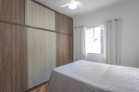 Casa à venda com 200m², 3 quartos e 3 vagas Casa à venda com 200m², 3 quartos e 3 vagasQuarto 1 - suíte
