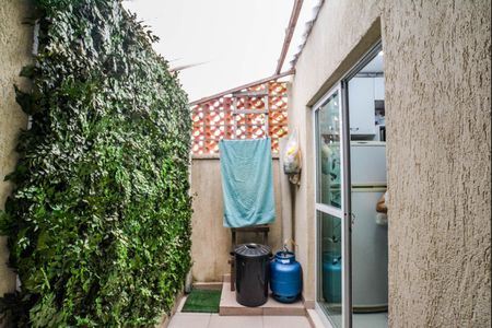 Casa à venda com 64m², 3 quartos e 1 vaga Casa à venda com 64m², 3 quartos e 1 vagaÁrea de Serviço