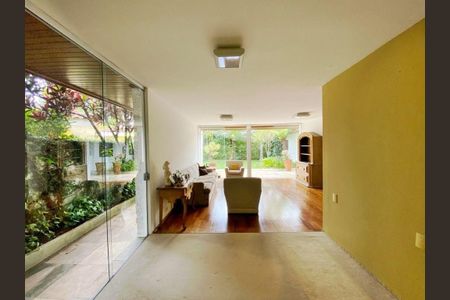 Casa à venda com 468m², 3 quartos e 4 vagas