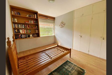 Casa à venda com 468m², 3 quartos e 4 vagas