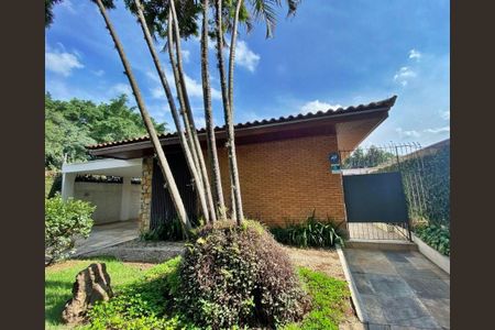 Casa à venda com 468m², 3 quartos e 4 vagas