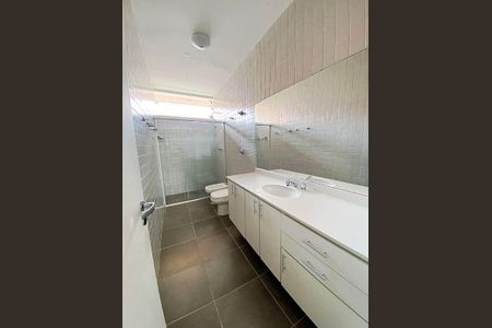 Casa à venda com 468m², 3 quartos e 4 vagas