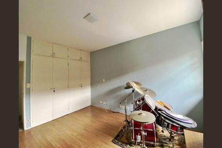 Casa à venda com 3 quartos, 468m² em Alto de Pinheiros, São Paulo