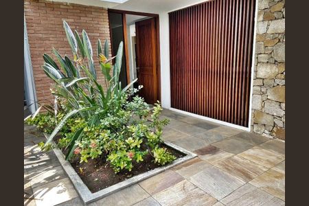 Casa à venda com 468m², 3 quartos e 4 vagas