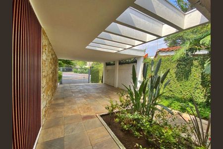 Casa à venda com 468m², 3 quartos e 4 vagas