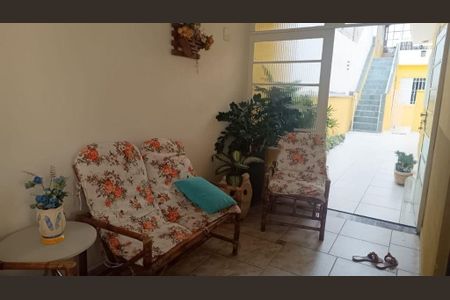 Casa à venda com 250m², 2 quartos e 2 vagas