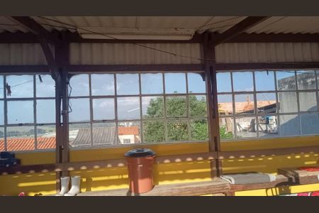 Casa à venda com 250m², 2 quartos e 2 vagas
