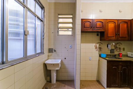 Apartamento para alugar com 90m², 2 quartos e 2 vagas Apartamento para alugar com 90m², 2 quartos e 2 vagasCozinha e Área de Serviço