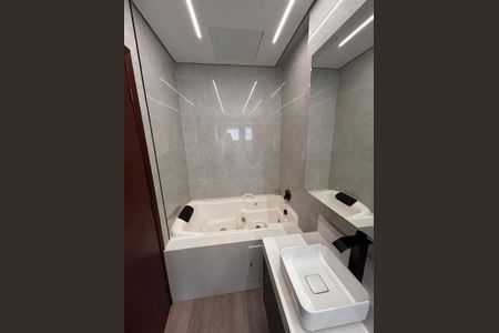 Casa à venda com 264m², 3 quartos e 4 vagas