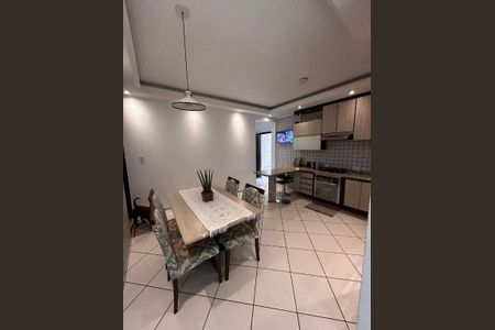 Casa à venda com 264m², 3 quartos e 4 vagas