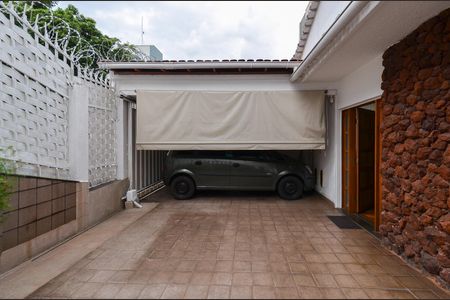 Garagem de casa à venda com 4 quartos, 195m² em Sagrada Família, Belo Horizonte