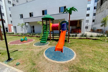 Apartamento para alugar com 37m², 2 quartos e sem vagaÁrea comum - Playground
