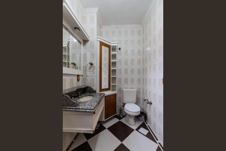 Casa à venda com 260m², 4 quartos e 2 vagasBanheiro da Suíte