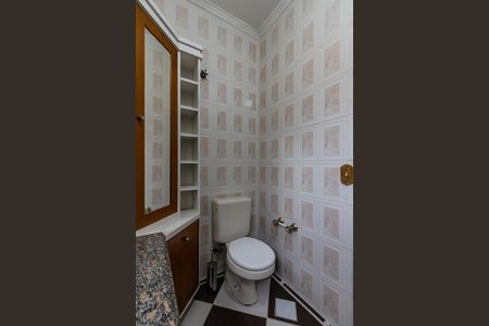 Casa à venda com 260m², 4 quartos e 2 vagasBanheiro da Suíte
