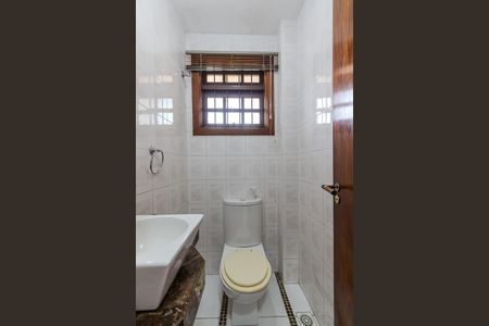 Casa à venda com 260m², 4 quartos e 2 vagasLavabo