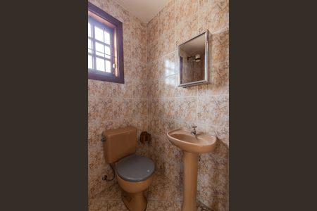Casa à venda com 260m², 4 quartos e 2 vagasBanheiro de serviço