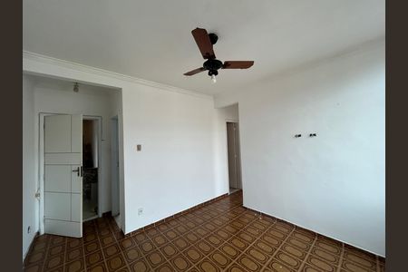 Sala de apartamento para alugar com 2 quartos, 45m² em Todos Os Santos, Rio de Janeiro