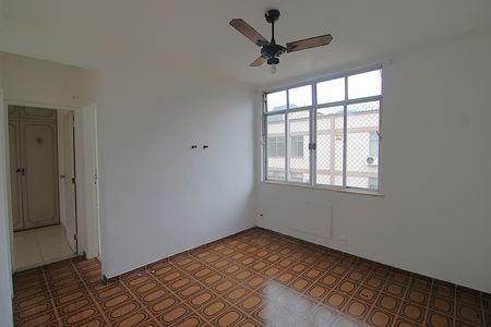 Sala de apartamento para alugar com 2 quartos, 45m² em Todos Os Santos, Rio de Janeiro