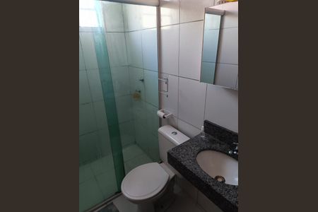 Banheiro de apartamento para alugar com 2 quartos, 52m² em Nova Baden, Contagem