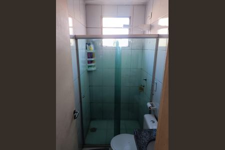 Banheiro de apartamento para alugar com 2 quartos, 52m² em Nova Baden, Contagem