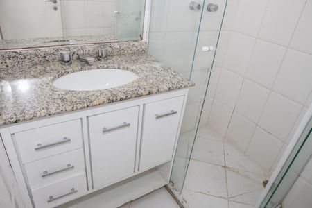 Apartamento para alugar com 80m², 3 quartos e 1 vagaBanheiro. Social