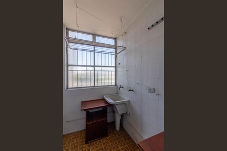 Apartamento à venda com 77m², 2 quartos e 1 vaga Apartamento à venda com 77m², 2 quartos e 1 vagaArea de Serviço