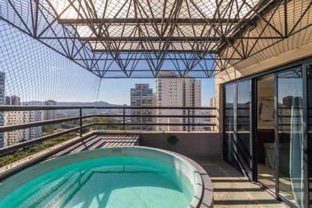Apartamento para alugar com 158m², 2 quartos e 1 vaga