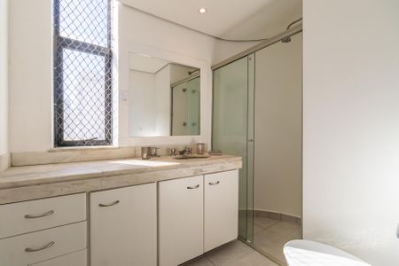 Apartamento para alugar com 158m², 2 quartos e 1 vaga