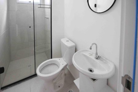 Apartamento para alugar com 38m², 2 quartos e sem vaga Apartamento para alugar com 38m², 2 quartos e sem vagaBanheiro