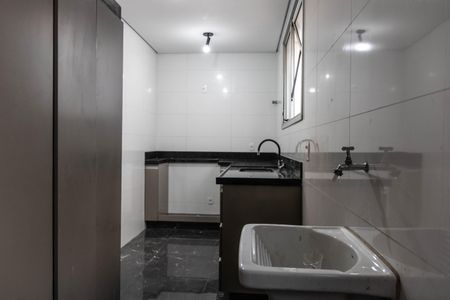 Apartamento para alugar com 80m², 3 quartos e 1 vagaÁrea de Serviço