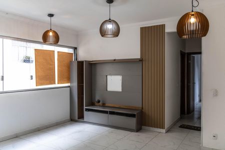 Sala de apartamento à venda com 3 quartos, 80m² em Nova Suíça, Belo Horizonte