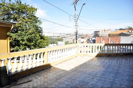 Casa para alugar com 227m², 2 quartos e 3 vagasVaranda