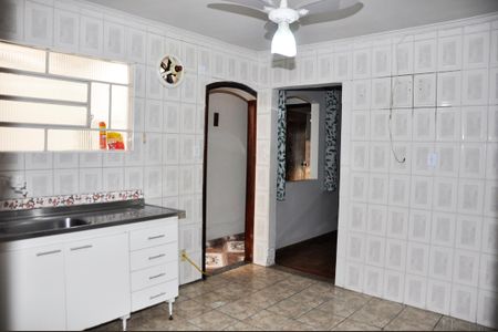 Casa para alugar com 227m², 2 quartos e 3 vagasDetalhe - Cozinha