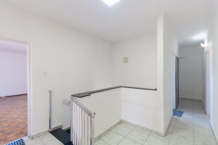 Casa para alugar com 100m², 3 quartos e 1 vaga Casa para alugar com 100m², 3 quartos e 1 vagaHall