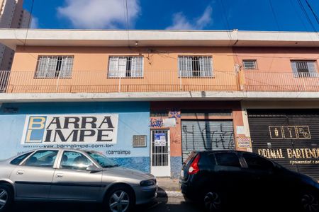 Casa para alugar com 100m², 3 quartos e 1 vaga Casa para alugar com 100m², 3 quartos e 1 vagaFachada
