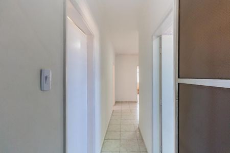 Casa para alugar com 100m², 3 quartos e 1 vaga Casa para alugar com 100m², 3 quartos e 1 vagaCorredor