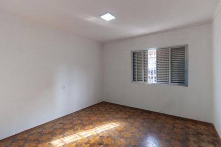 Casa para alugar com 100m², 3 quartos e 1 vaga Casa para alugar com 100m², 3 quartos e 1 vagaQuarto 1