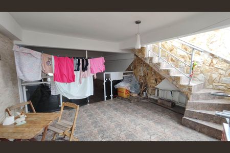 Casa à venda com 114m², 3 quartos e 4 vagas Casa à venda com 114m², 3 quartos e 4 vagasEspaço Gourmet