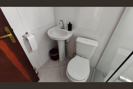 Casa à venda com 114m², 3 quartos e 4 vagas Casa à venda com 114m², 3 quartos e 4 vagasBanheiro da Suíte 2