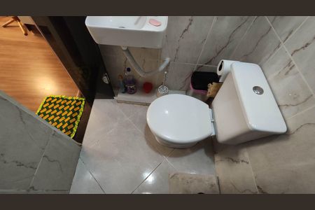 Casa à venda com 114m², 3 quartos e 4 vagas Casa à venda com 114m², 3 quartos e 4 vagasBanheiro da Suíte 1
