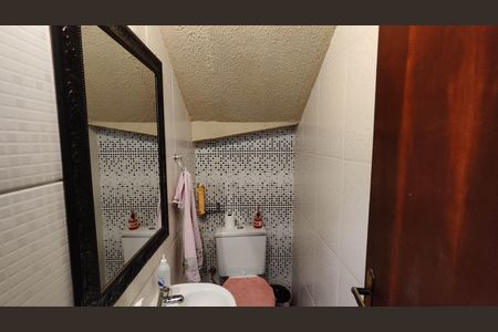 Casa à venda com 114m², 3 quartos e 4 vagas Casa à venda com 114m², 3 quartos e 4 vagasLavabo