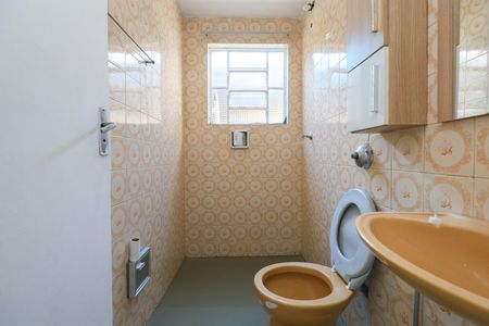 Casa para alugar com 74m², 2 quartos e sem vaga Casa para alugar com 74m², 2 quartos e sem vagaBanheiro 2
