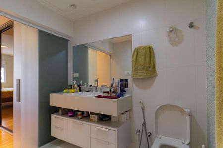 Apartamento à venda com 126m², 2 quartos e 1 vaga