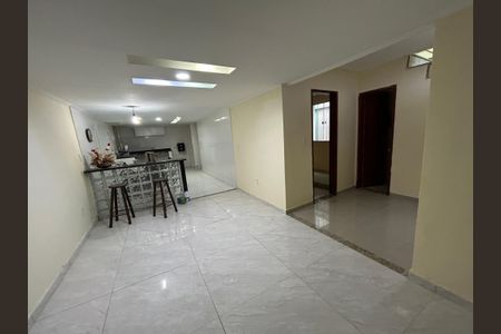 Casa para alugar com 4 quartos, 140m² em Anchieta, Nilópolis