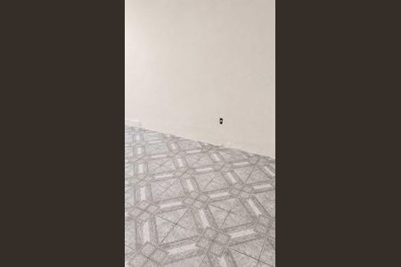 Quarto de casa para alugar com 1 quarto, 45m² em Olinda, Nilópolis
