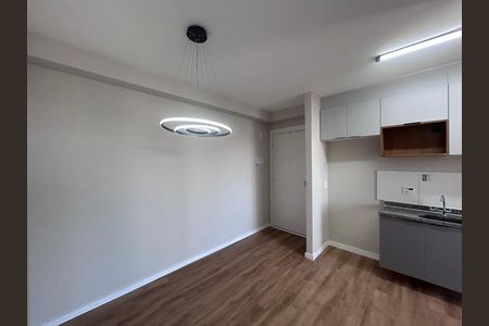 Sala  de apartamento para alugar com 3 quartos, 61m² em Usina Piratininga, São Paulo