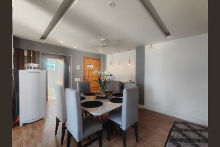 Sala de apartamento para alugar com 2 quartos, 65m² em Recreio dos Bandeirantes, Rio de Janeiro