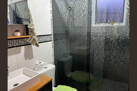 Casa à venda com 148m², 3 quartos e 2 vagasBanheiro